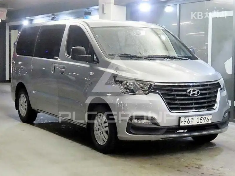 2018 Hyundai Starex