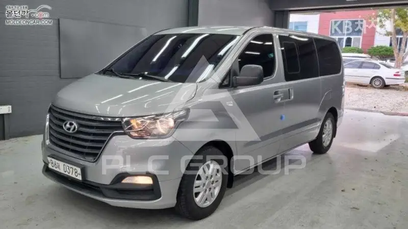 2018 Hyundai Starex