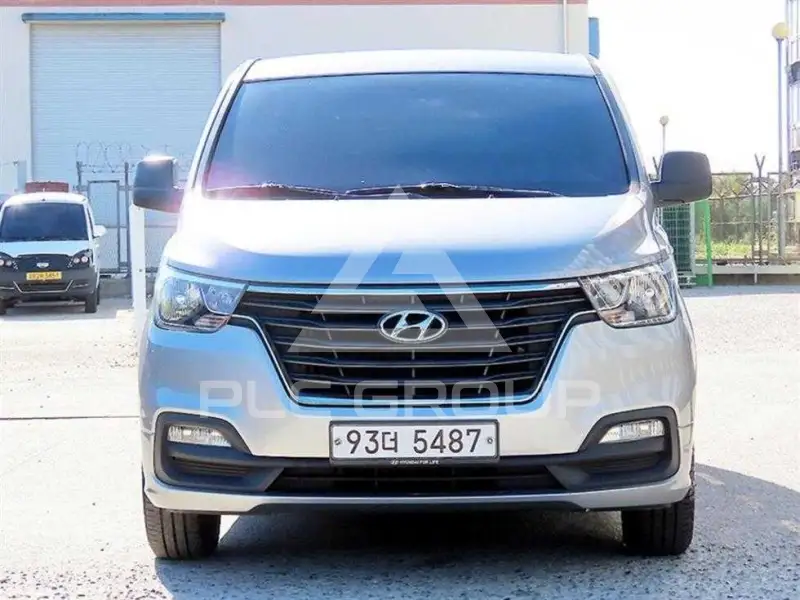 2018 Hyundai Starex