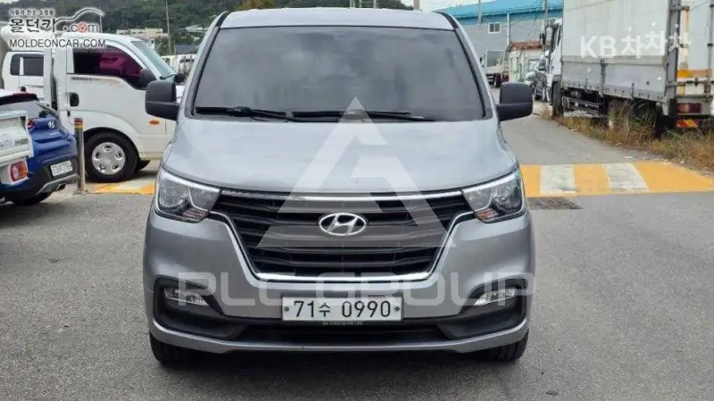 2018 Hyundai Starex