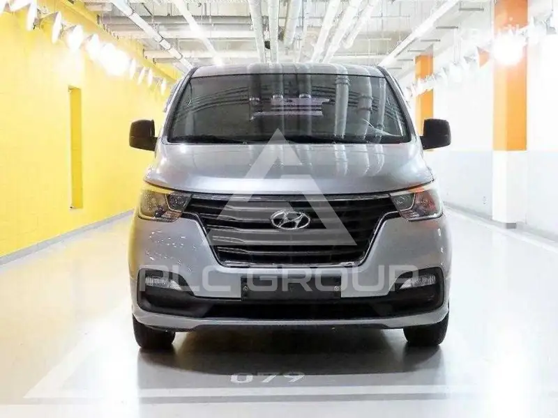 2018 Hyundai Starex