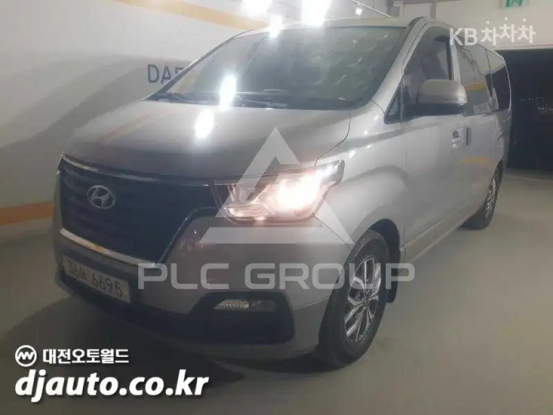 2018 Hyundai Starex
