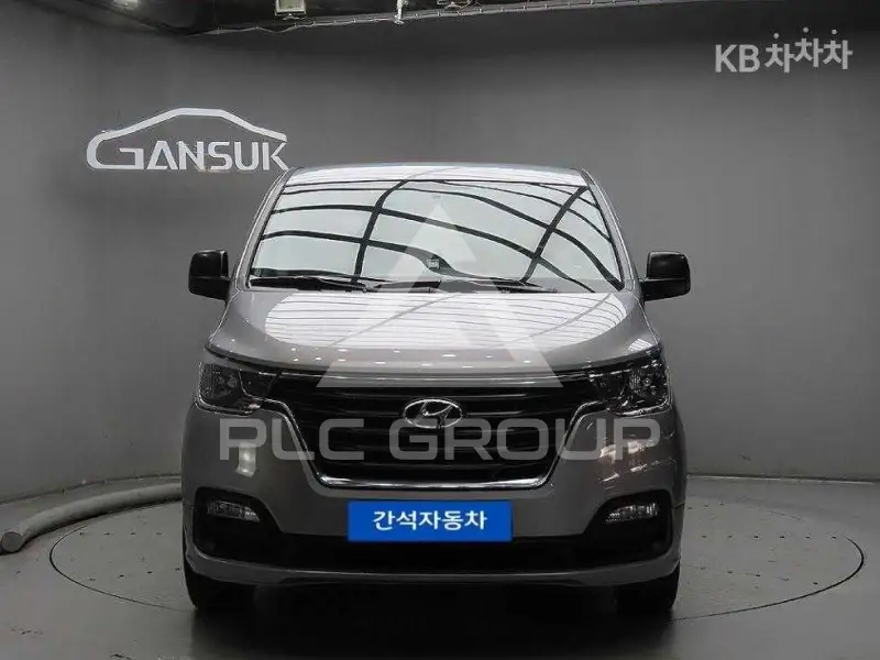 2018 Hyundai Starex