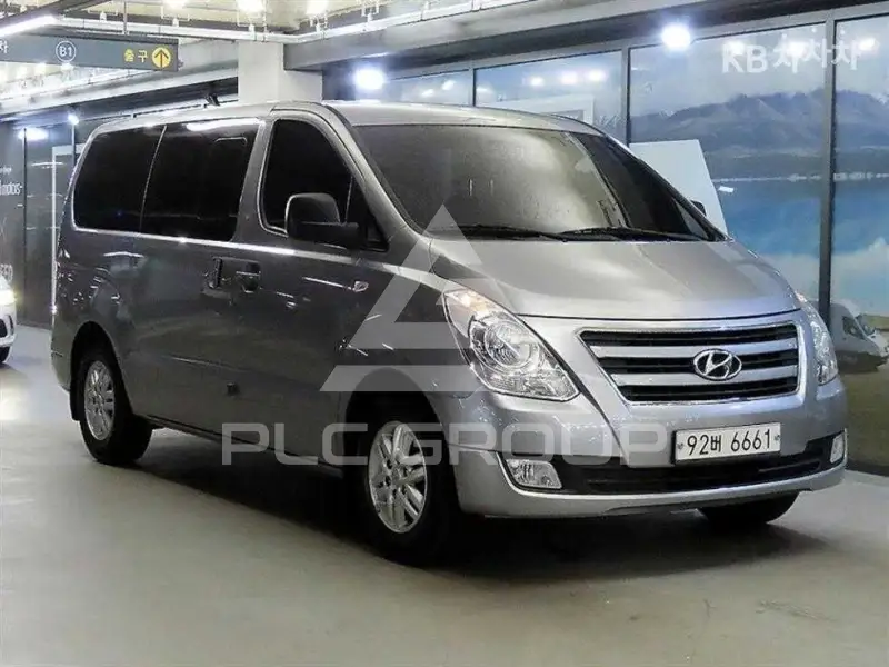 2018 Hyundai Starex