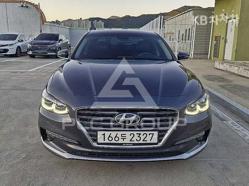 2018 Hyundai Grandeur
