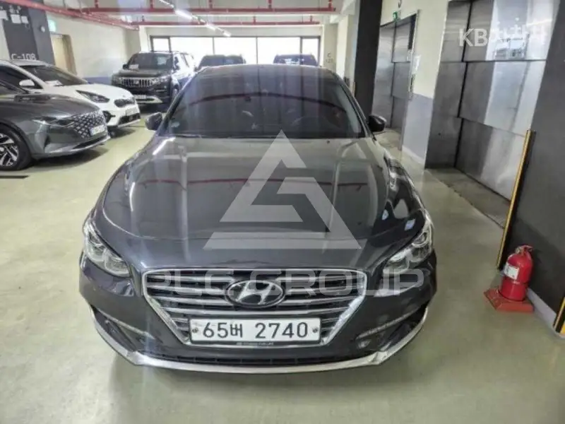 2018 Hyundai Grandeur