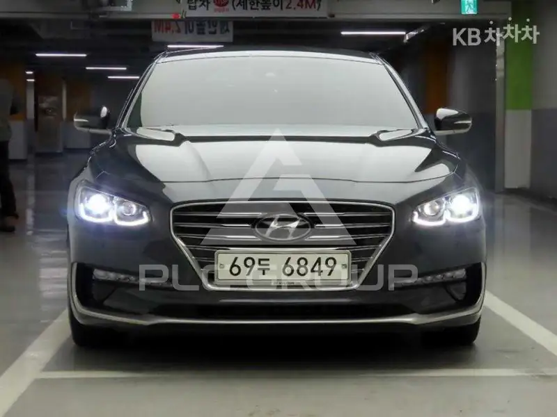 2018 Hyundai Grandeur