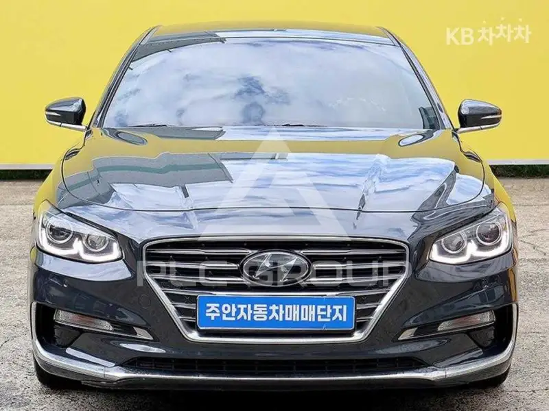 2018 Hyundai Grandeur