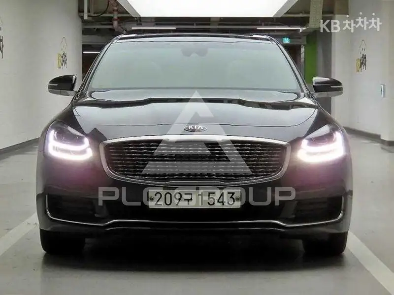 2018 KIA K9