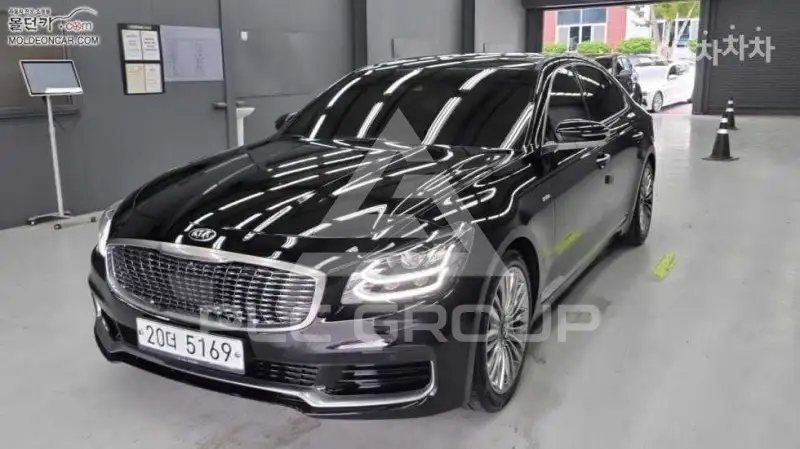 2018 KIA K9