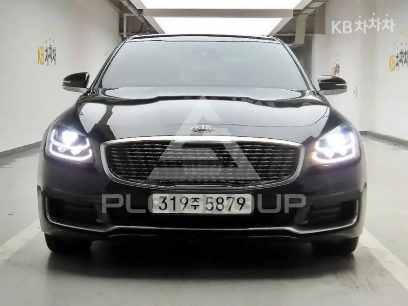 2018 KIA K9