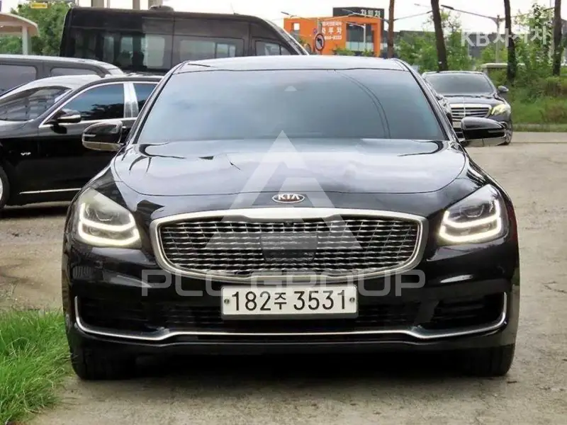 2018 KIA K9