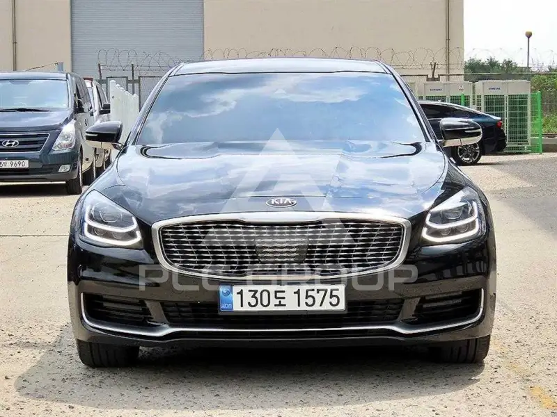 2018 KIA K9