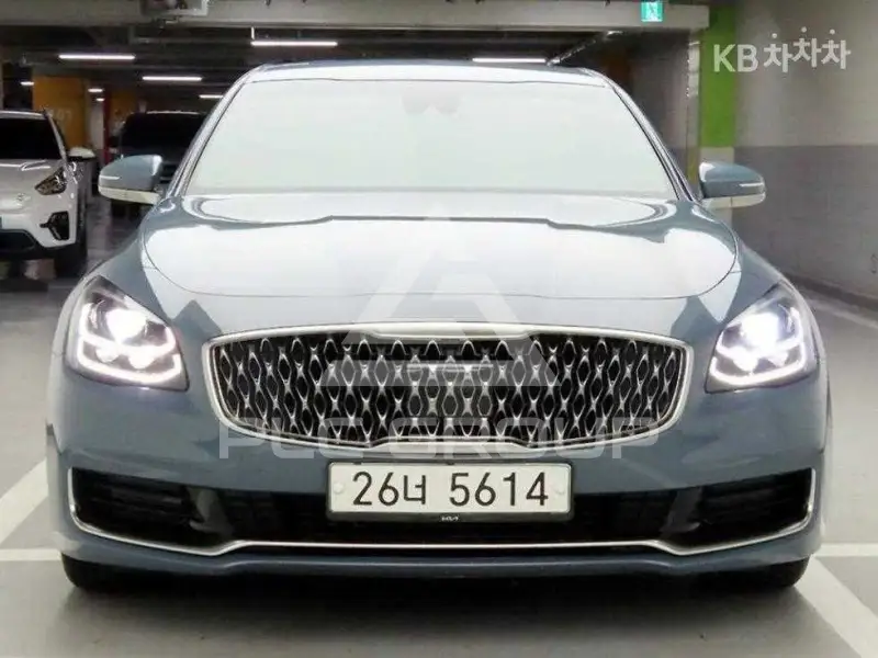 2018 KIA K9