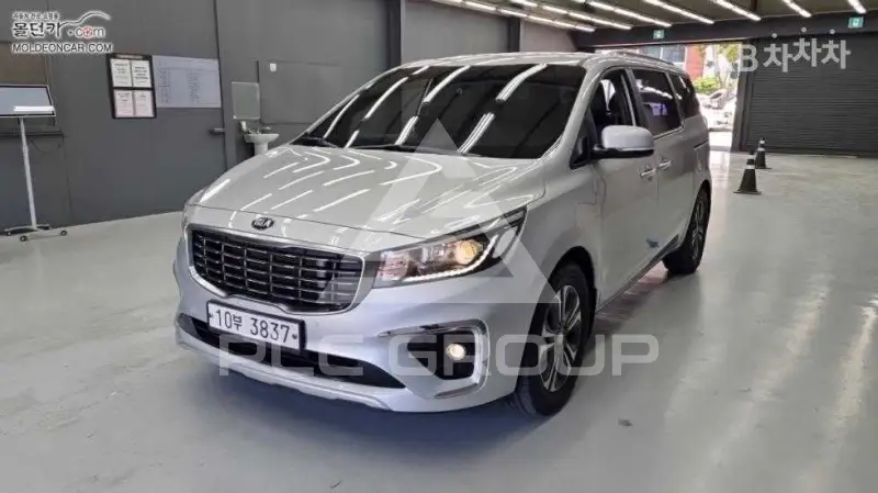 2018 KIA Carnival
