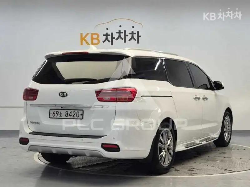 2018 KIA Carnival