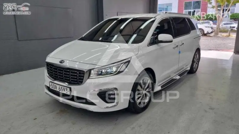 2018 KIA Carnival