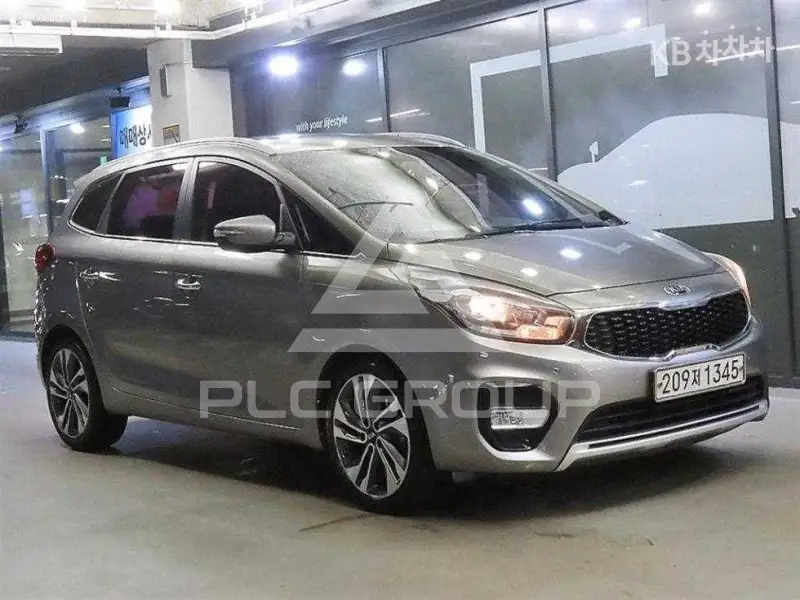 2018 KIA Carens