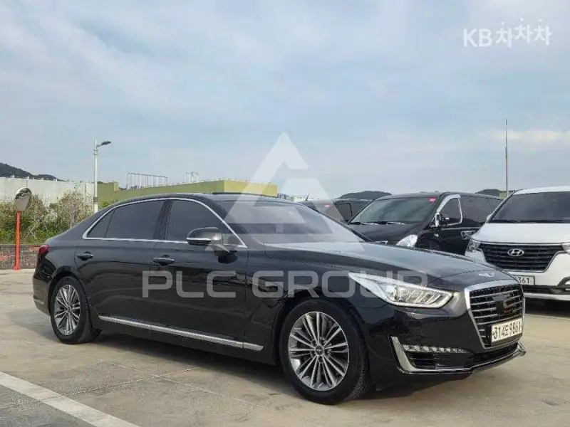 2018 Genesis G90