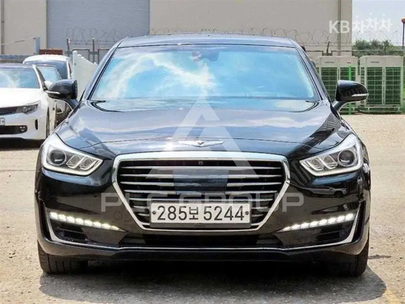 2018 Genesis G90