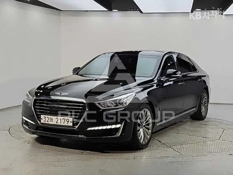 2018 Genesis G90