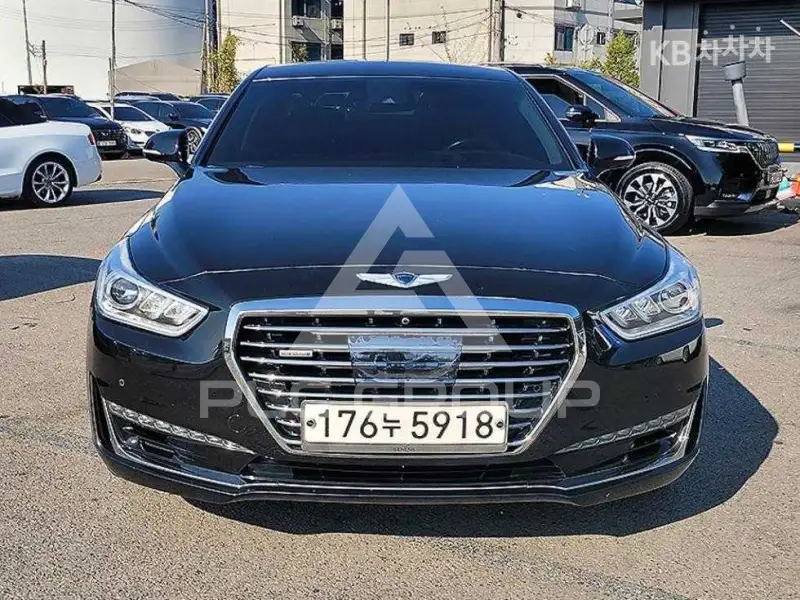 2018 Genesis G90