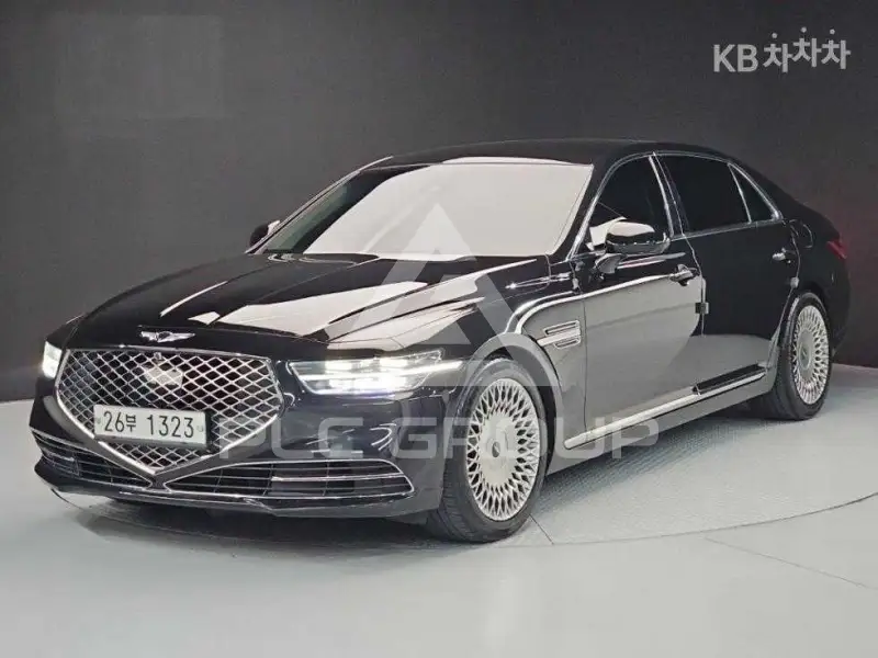 2018 Genesis G90
