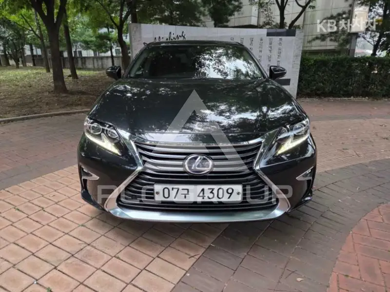 2018 Lexus ES