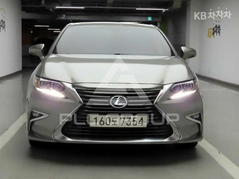 2018 Lexus ES