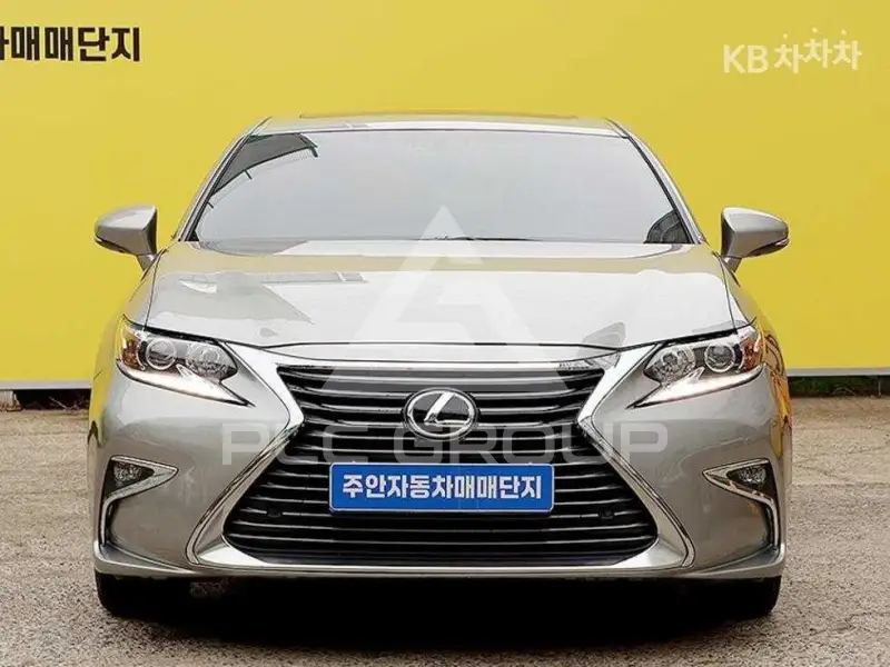 2018 Lexus ES