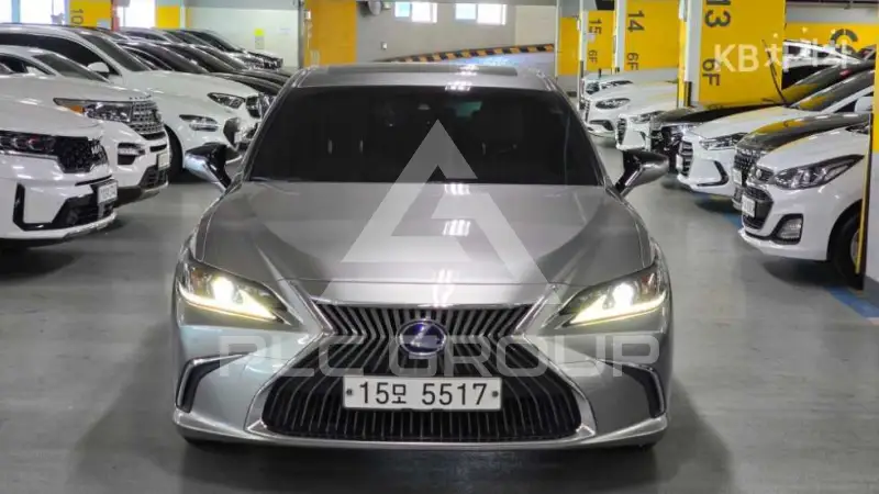 2018 Lexus ES