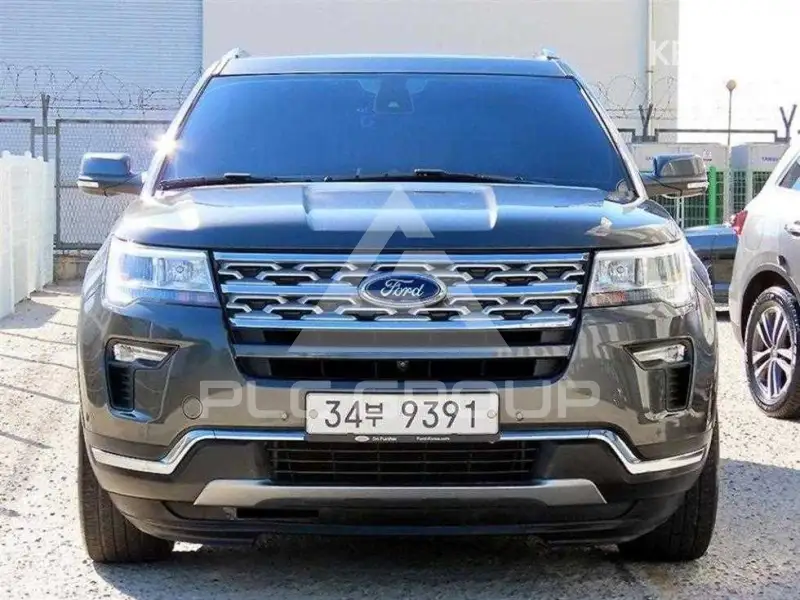 2018 Ford Explorer