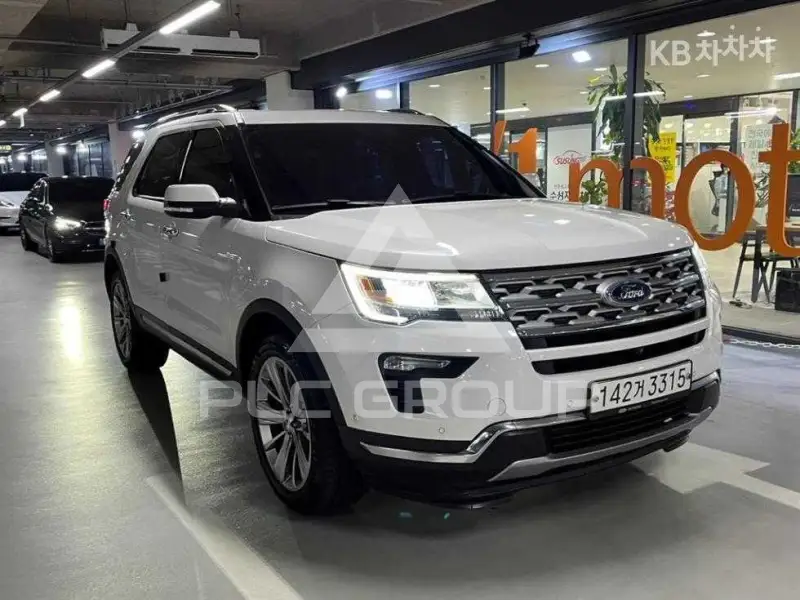 2018 Ford Explorer