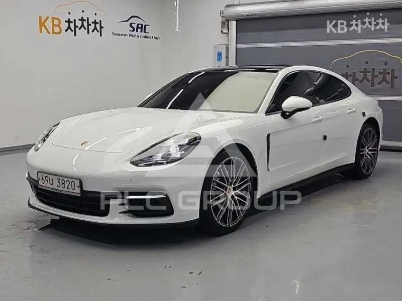 2018 Porsche Panamera