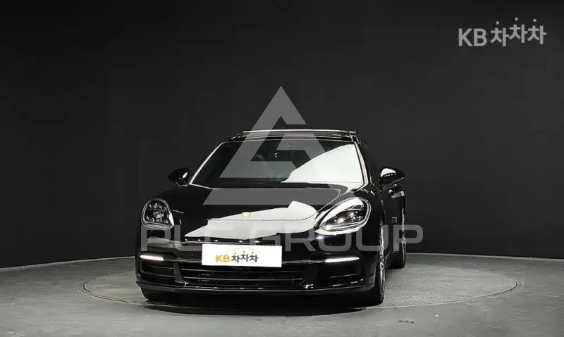 2018 Porsche Panamera