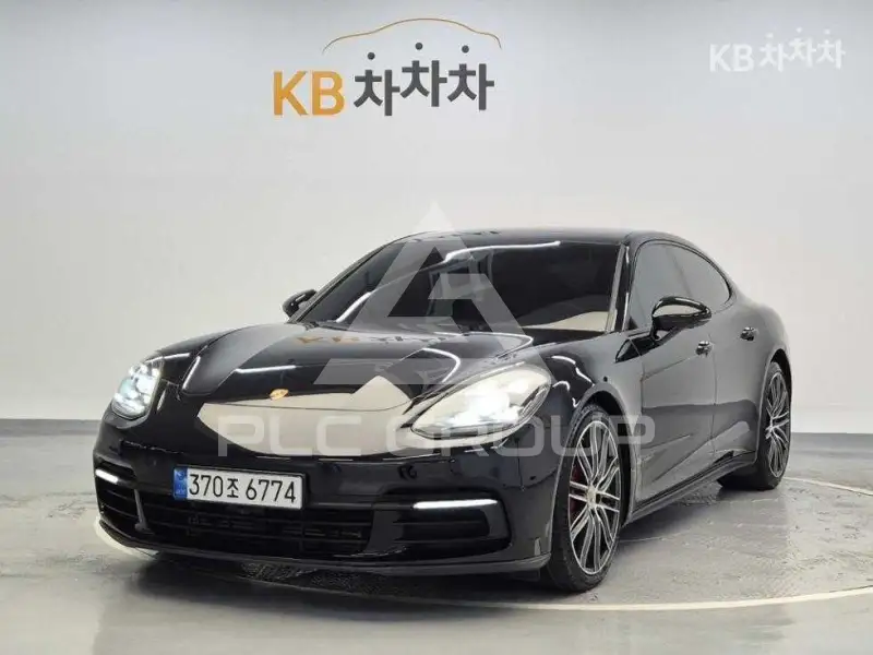 2018 Porsche Panamera