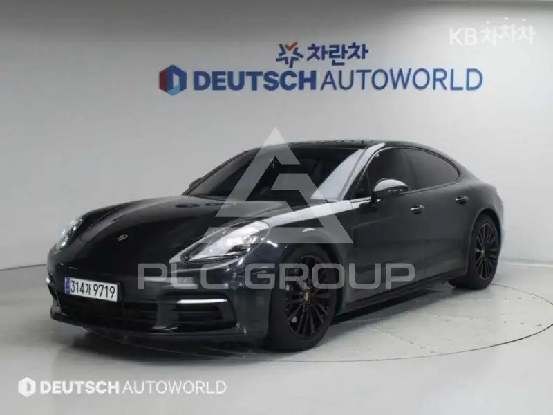 2018 Porsche Panamera