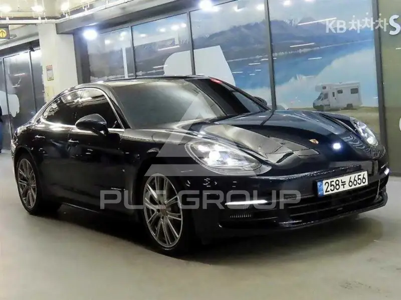 2018 Porsche Panamera