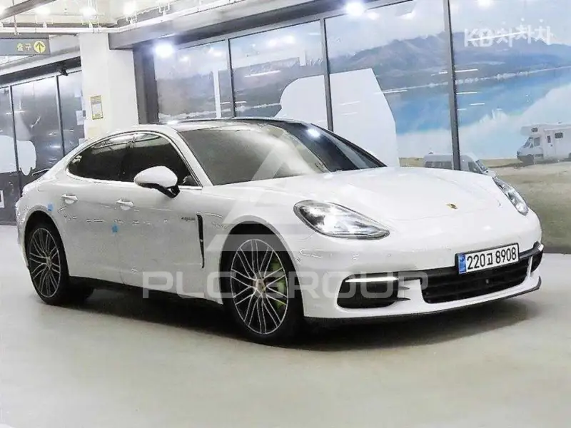 2018 Porsche Panamera