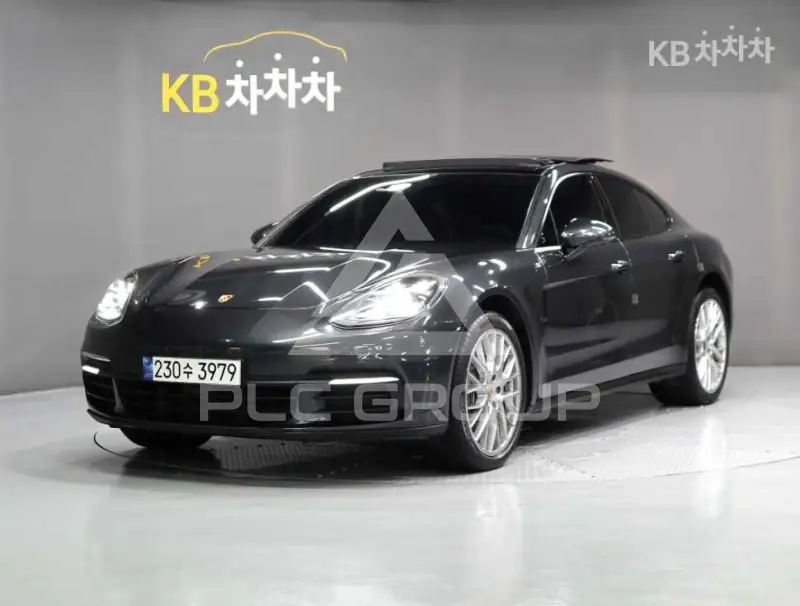 2018 Porsche Panamera