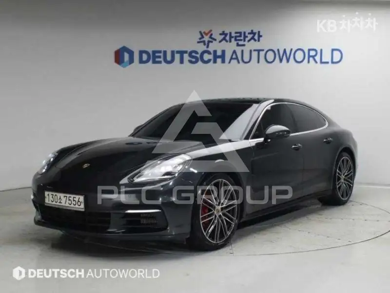 2018 Porsche Panamera