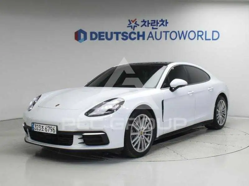 2018 Porsche Panamera