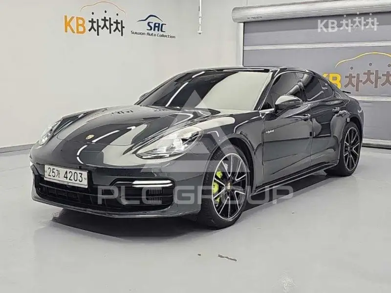 2018 Porsche Panamera