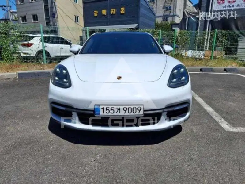 2018 Porsche Panamera