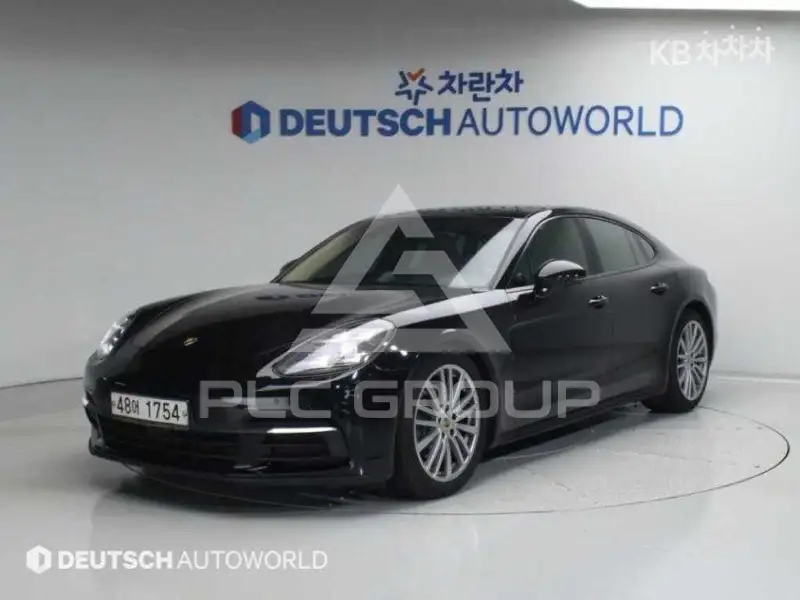 2018 Porsche Panamera
