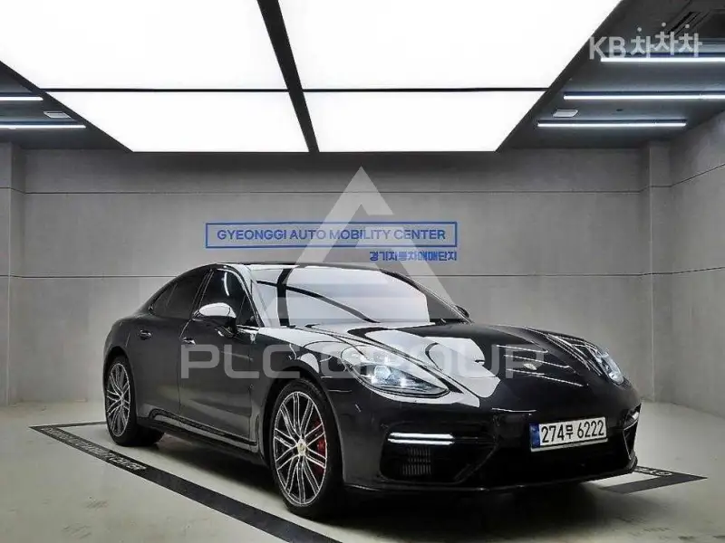 2018 Porsche Panamera