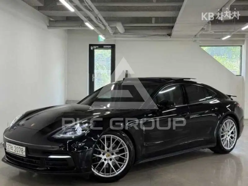 2018 Porsche Panamera