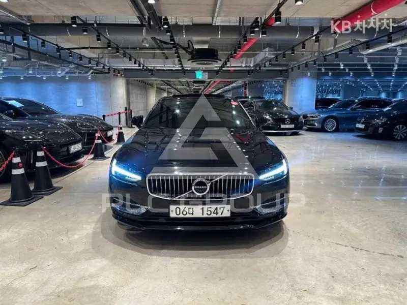 2018 Volvo S90