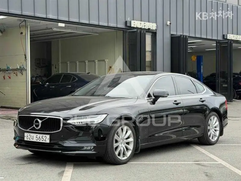 2018 Volvo S90