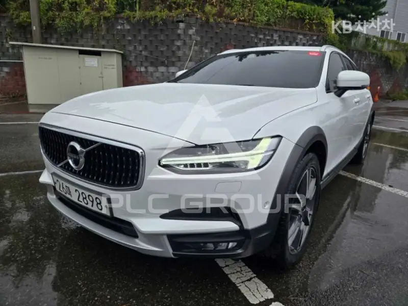 2018 Volvo V90